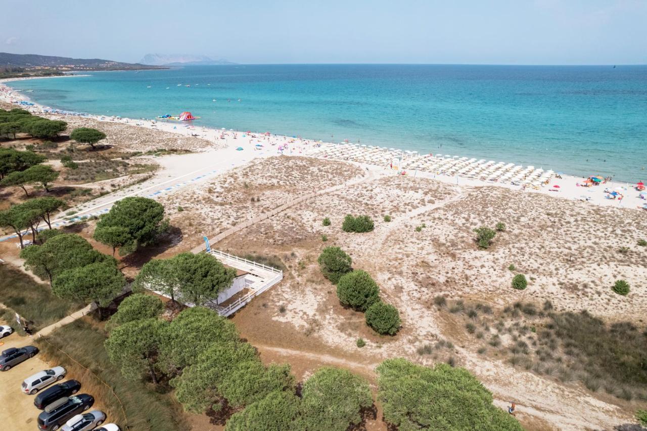 Valtur Baia Dei Pini Hotel Budoni Exterior photo